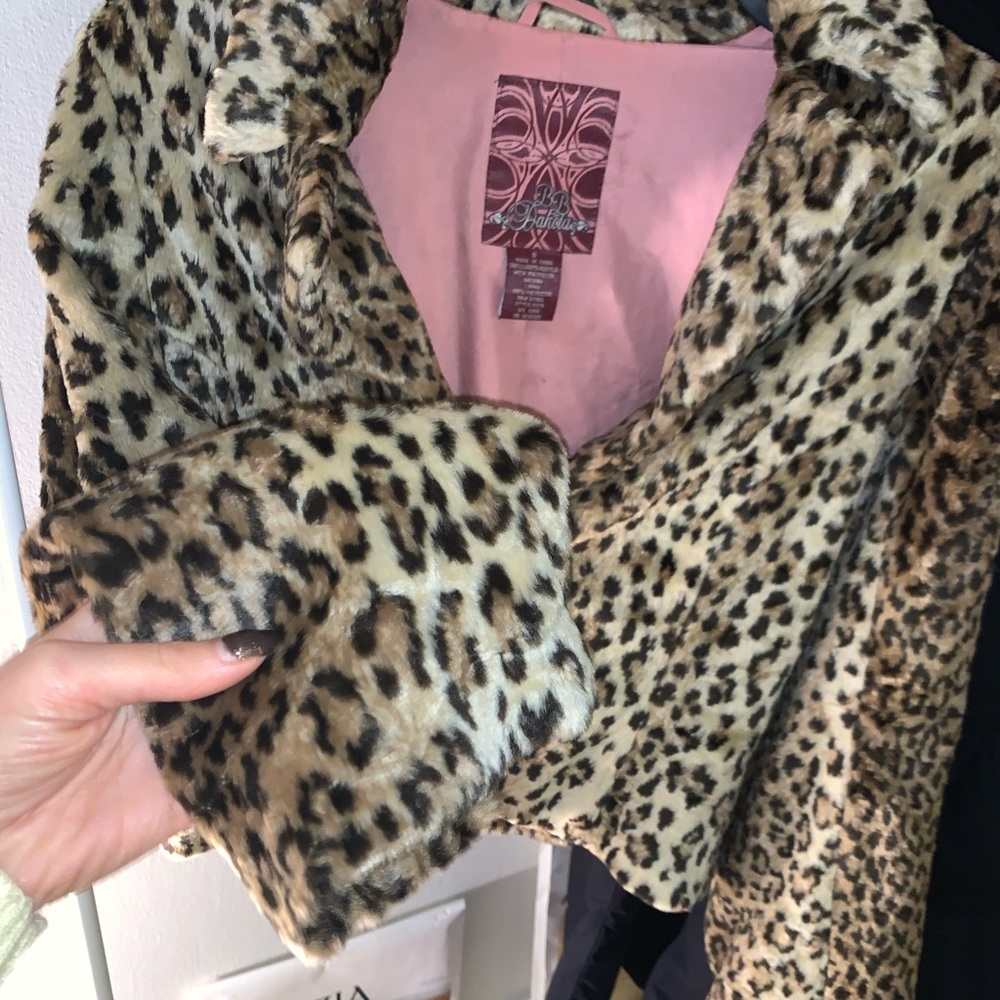 Cheetah Fur Coat - Picture 8 of 8